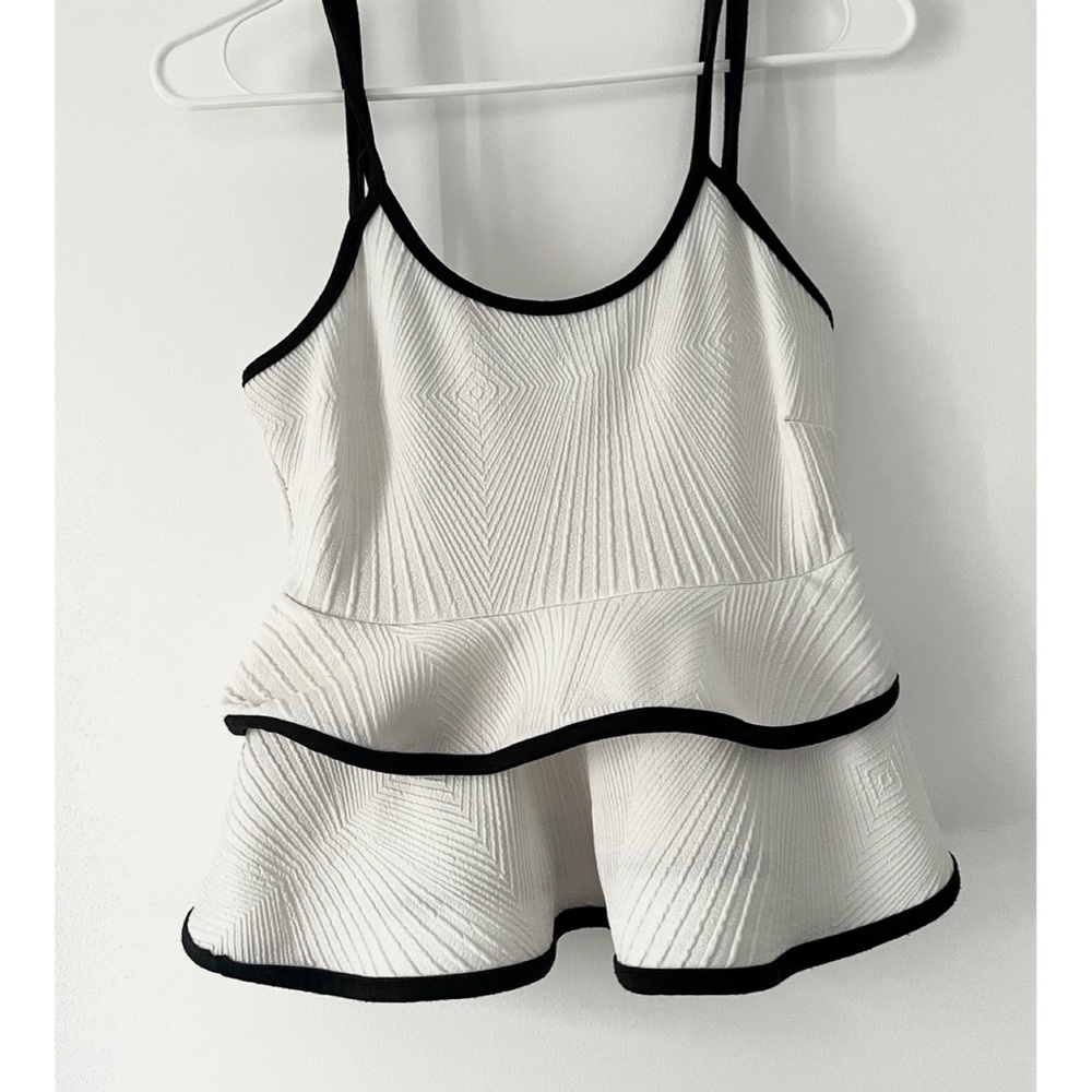 •CHARLOTTE RUSSE• black & white ruffle top